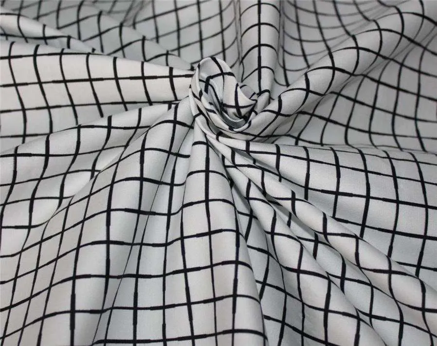 100% cotton lycra twill 60mm black and white colour plaids 58" wide [9430]