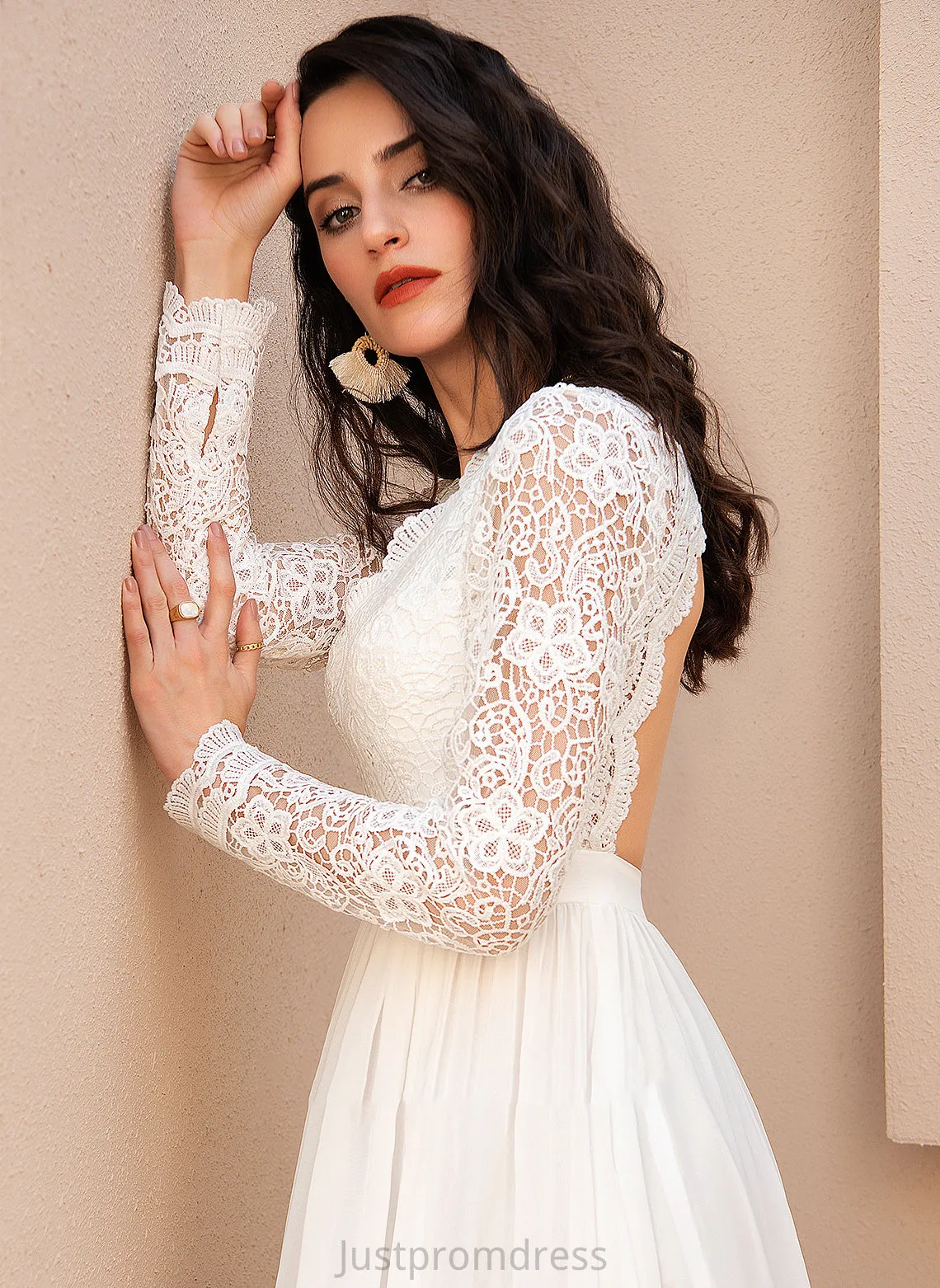 Amina Chiffon With A-Line Wedding Wedding Dresses Lace Dress Floor-Length V-neck
