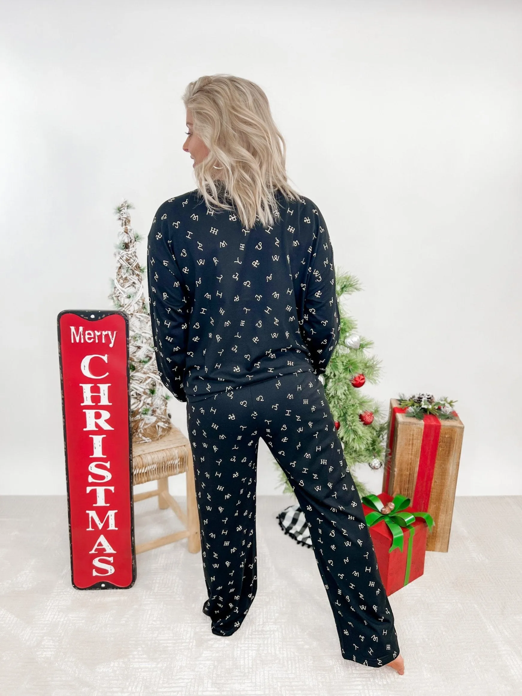 Ariat Dreams Pajama Set, Cattle Brand Print