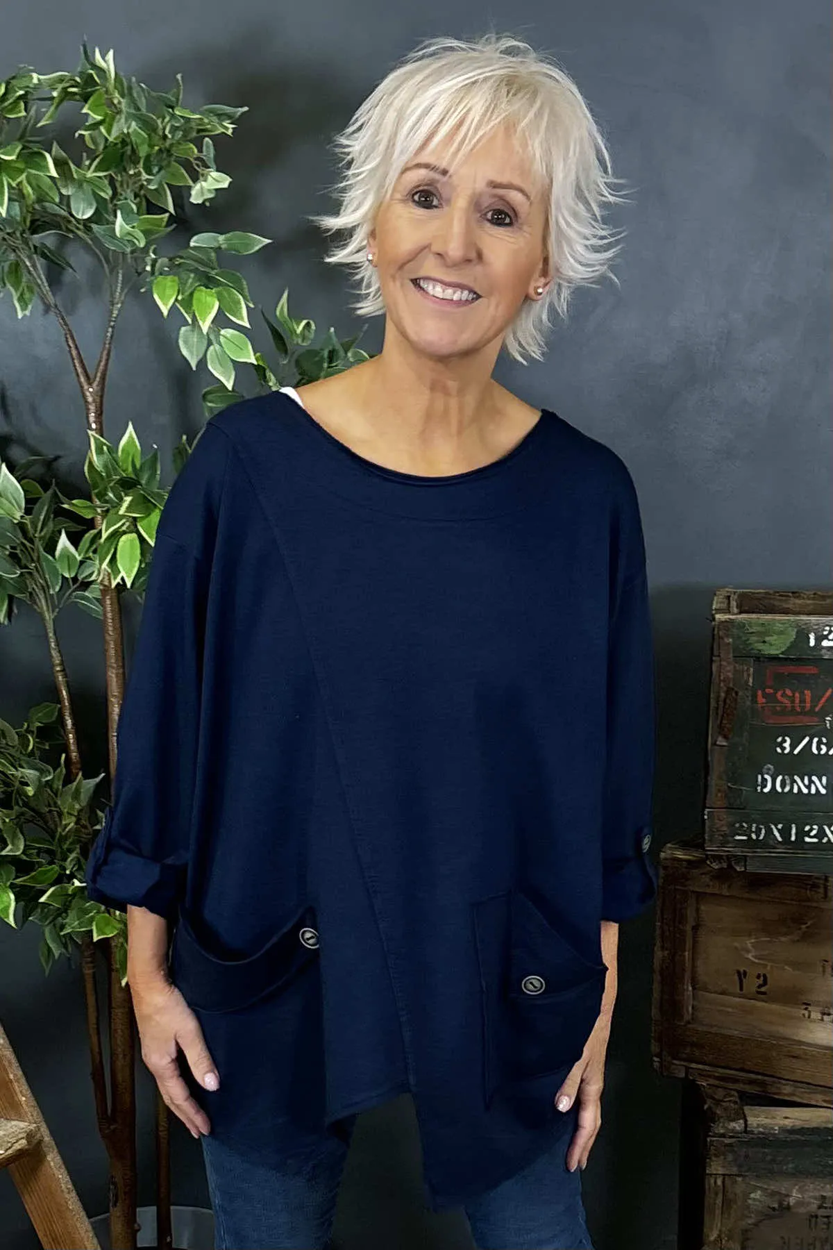 Sanda Cotton Top Navy