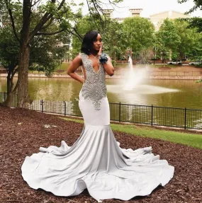 Silver Diamond Long Prom Formal Dresses for Women Sparkly Black Girl Crystal Mermaid Evening Gala Party Gowns